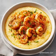 Shrimp Creamy Cheddar Grits: Southern Classic
